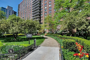 Rented by Coldwell Banker Warburg