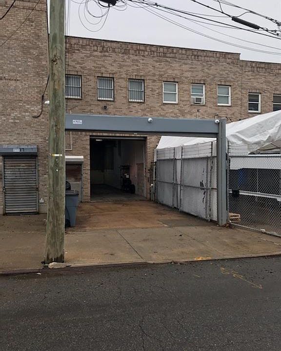 1st image of 133 Willow Ave