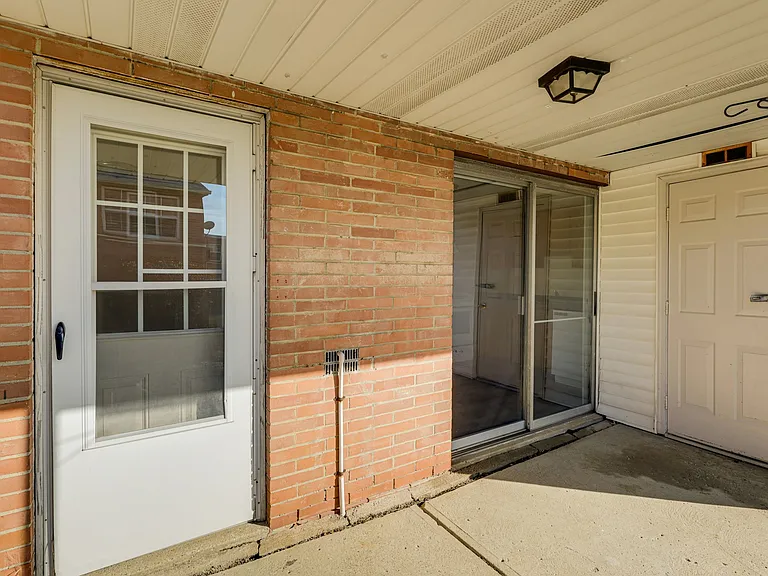 Seneca-Broadview Hills — Photo 51