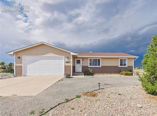 1147 E Beardsley Pl, Pueblo West, CO 81007