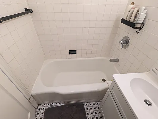 Rented by City Connections Realty | media 24