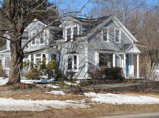 31 Jabish St, Belchertown, MA 01007