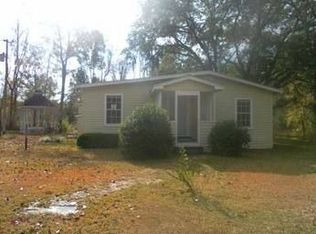 938 E River Rd, Wewahitchka, FL 32465