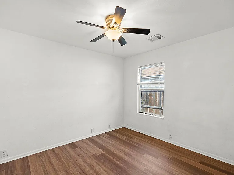 789 Kingfisher Ln — Photo 17