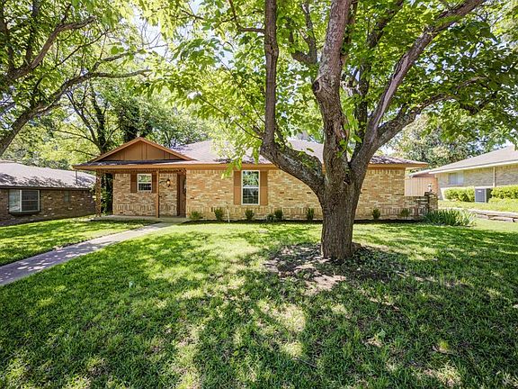 3rd image of 140 Highridge Dr