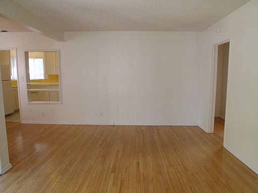2nd image of 8926 Darby Ave