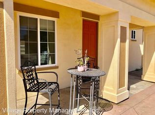 379 Highland Oaks Ct, Fallbrook, CA 92028