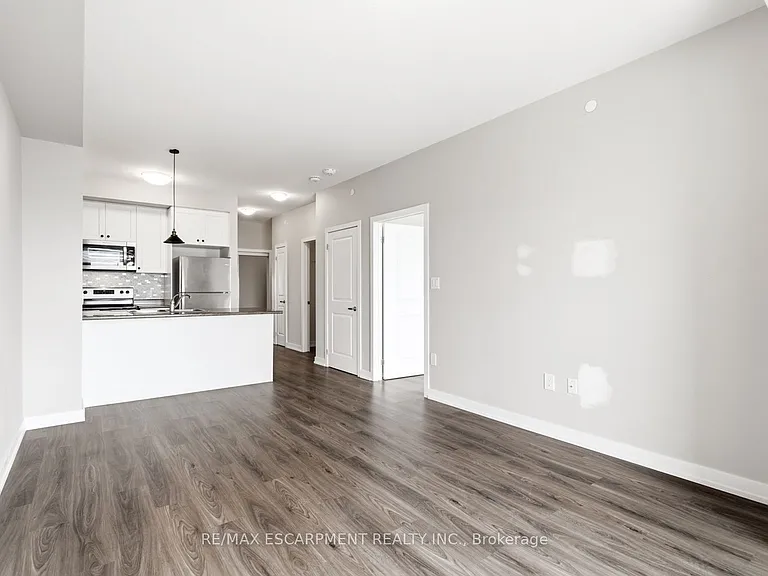 450 Dundas St E #1113 — Photo 24