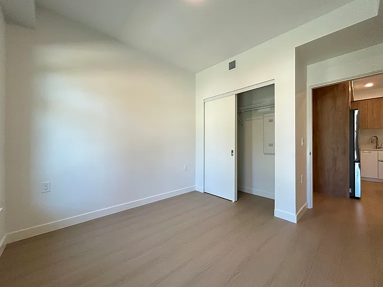 82 1st St #311 — Photo 5