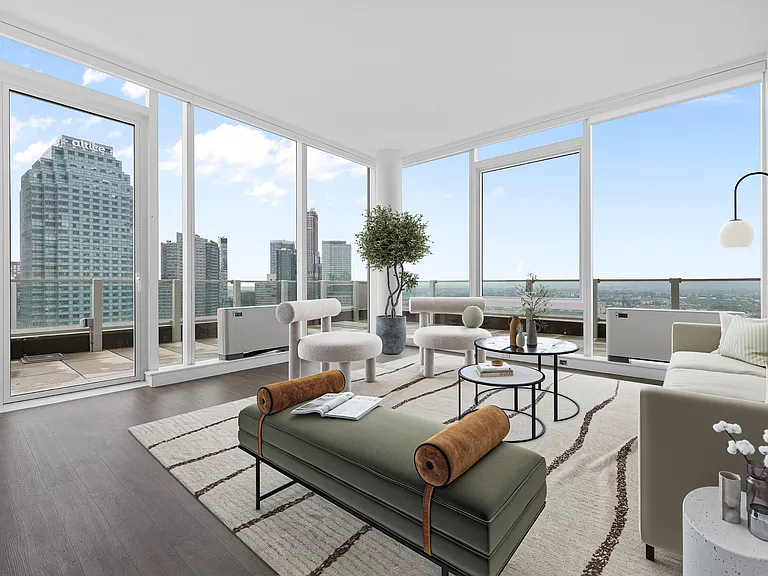 22-44 Jackson Ave #Penthouse 8 — Photo 4