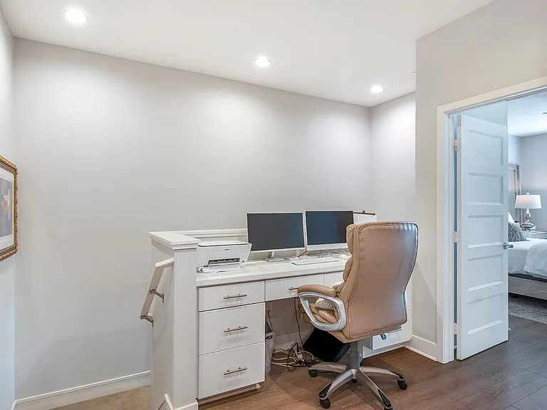 10 Brownstone Way — Photo 16