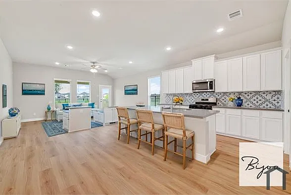 2216 Inglenook Grove Dr — Photo 3