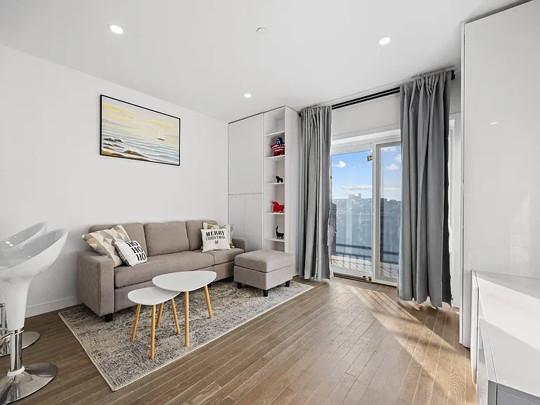 2491 Ocean Ave #6A — Photo 4