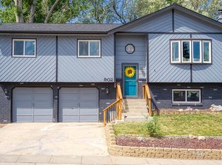 902 Pioneer Ave, Gillette, WY 82718