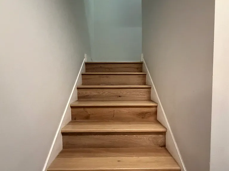 Hardwood through out unit