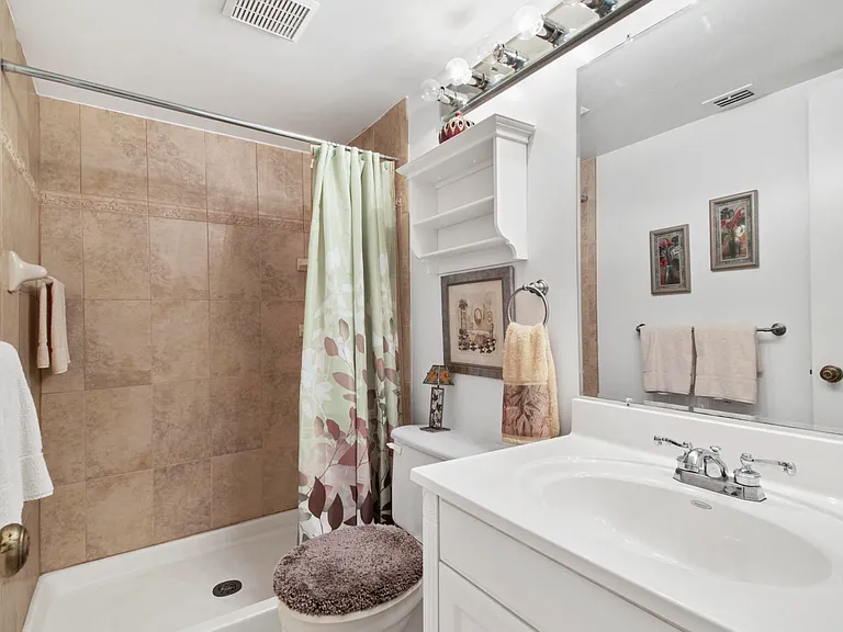 417 Pine Glen Ln #D-2 — Photo 14