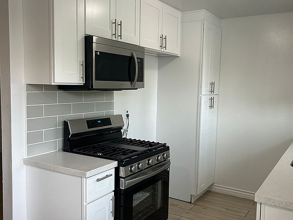 2nd image of 13901 Ramona Pkwy APT C