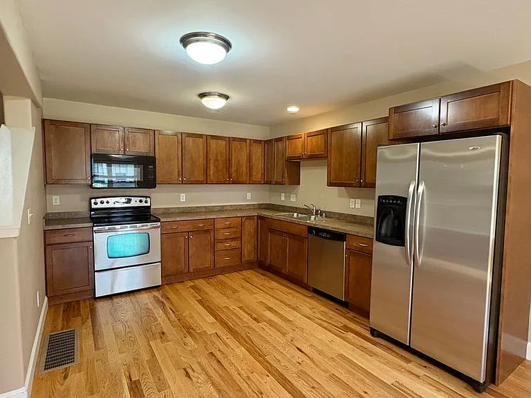 1126 N 15th Ave #201-208 — Photo 4