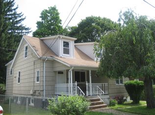 20 Walnut St, Morris Township, NJ 07960