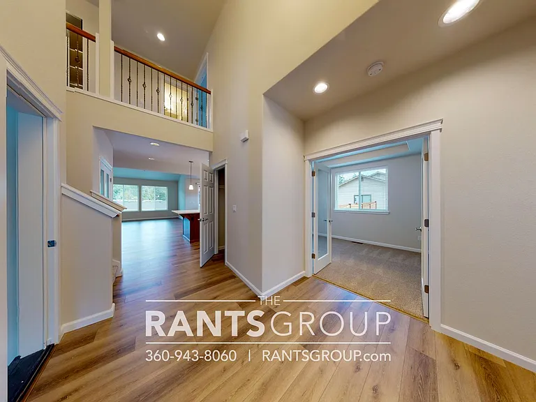 5212 Marian Dr NE — Photo 5