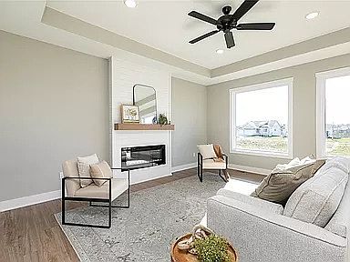 3rd image of 520 Meadows Ct