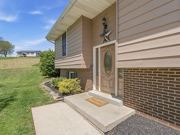 5th image of 1618 Valley Dr
