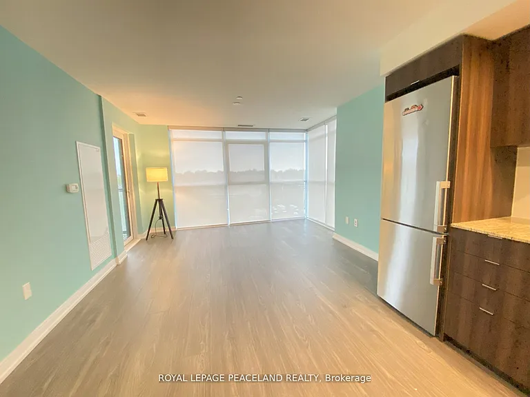 225 Village Green Sq #410 — Photo 21