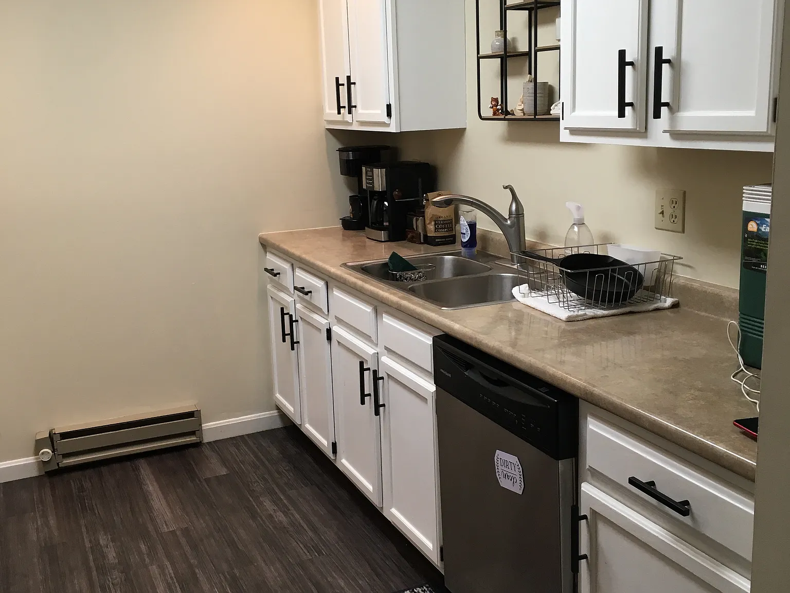 2 bed, 1128 sqft, $1,750 — Photo 2