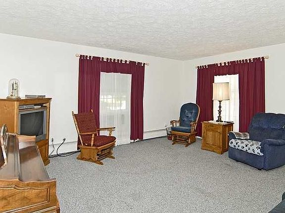 3rd image of 403 Glendale Dr