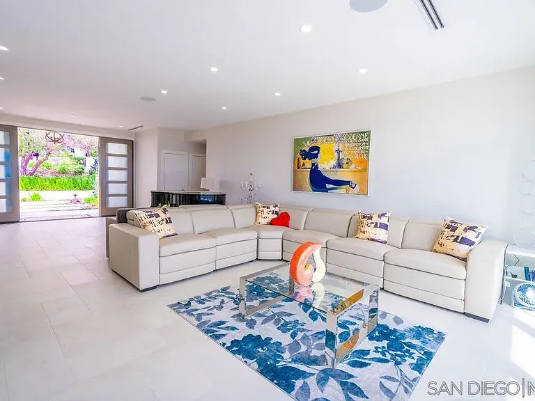 1001 La Jolla Rancho Rd — Photo 20