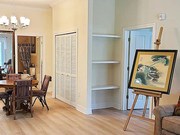 Built-ins, Master to Right