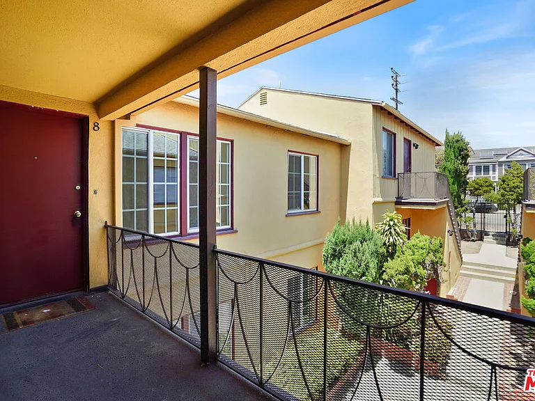 3559 Sawtelle Blvd #8 — Photo 1