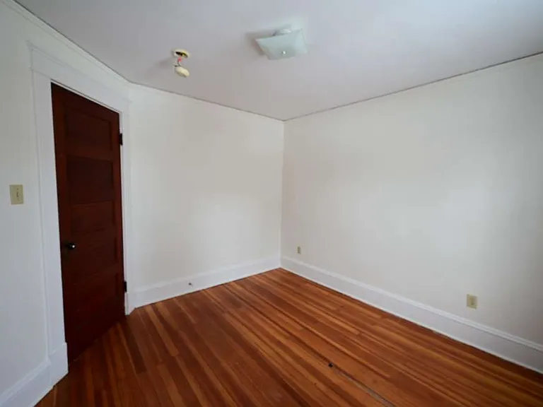 11 Brayton St — Photo 17