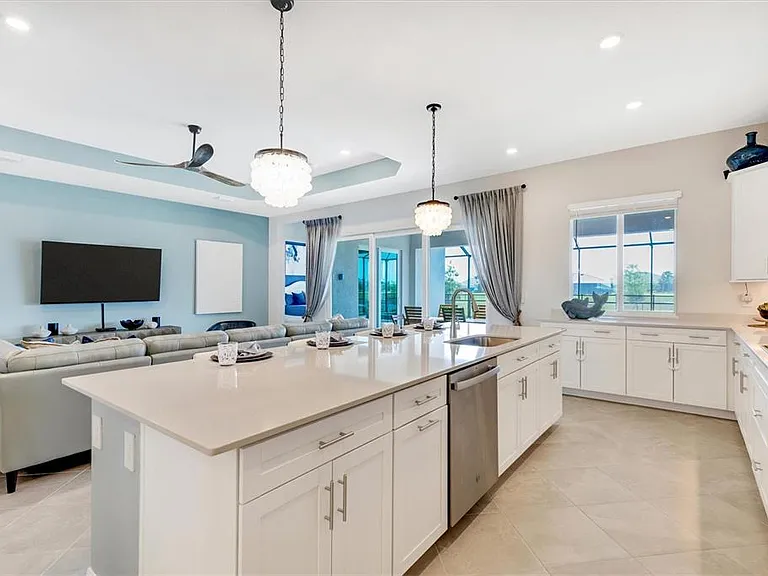 12736 Tulum Loop — Photo 10