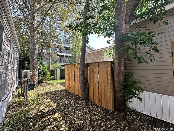 3rd image of 321 Dunlop Street #7