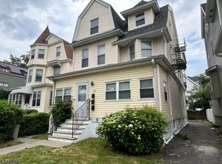 90 N 18th St, East Orange, NJ 07017