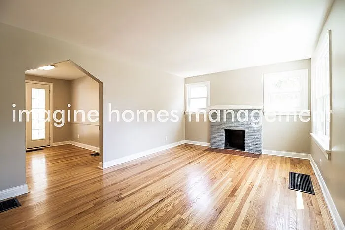 1314 Schirmer Ave — Photo 4