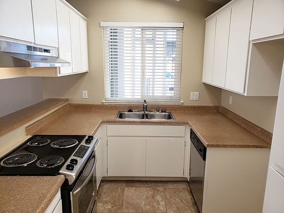5th image of 1324 Puebla Way