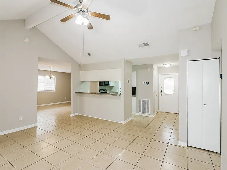 19523 Elmtree Estates Dr — Photo 5