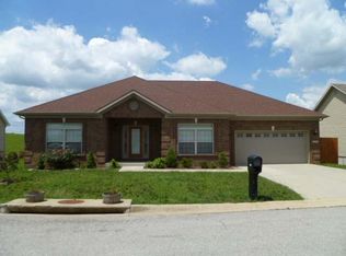 114 Blowing Tree Dr, Georgetown, KY 40324