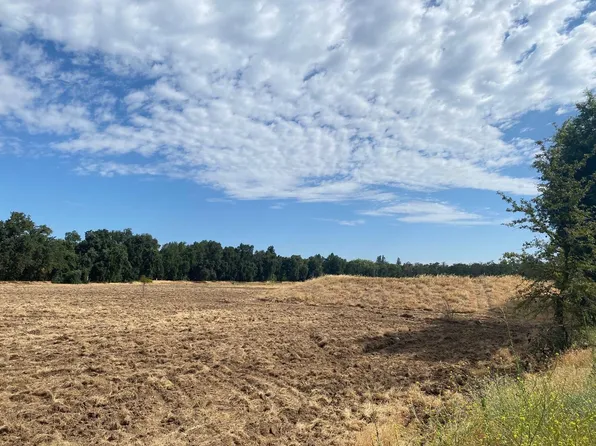 Gomes Rd, Modesto, CA 95354