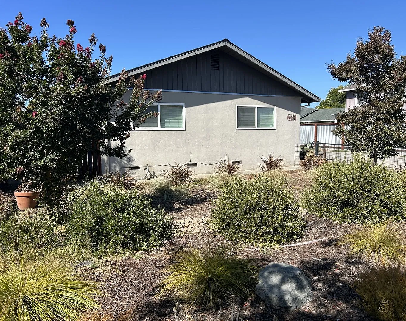 2-Bedroom, 1 Bath Unit - Northwest Santa Rosa — Photo 1