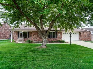 1228 Waterbury Pl, Troy, OH 45373