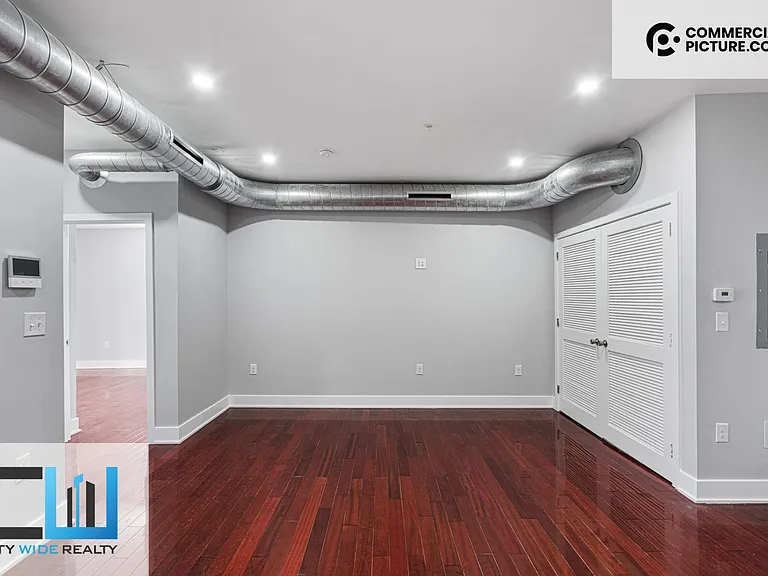 302 Richmond St #16A — Photo 6