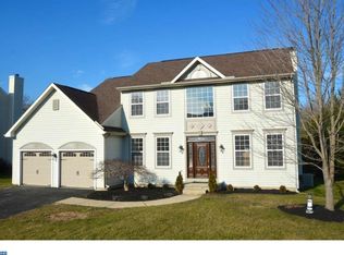 37 Emerald Ridge Dr, Bear, DE 19701