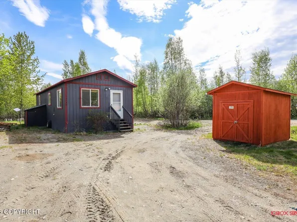 15730 W Hess Ln, Wasilla, AK 99623