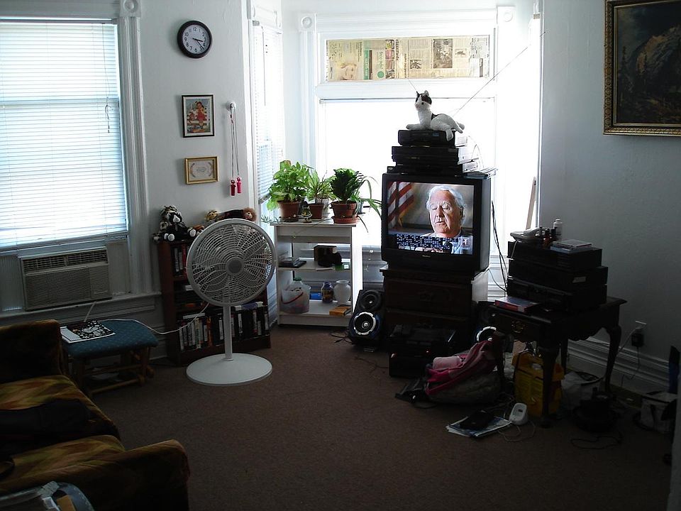 Living room or could be a Master BR