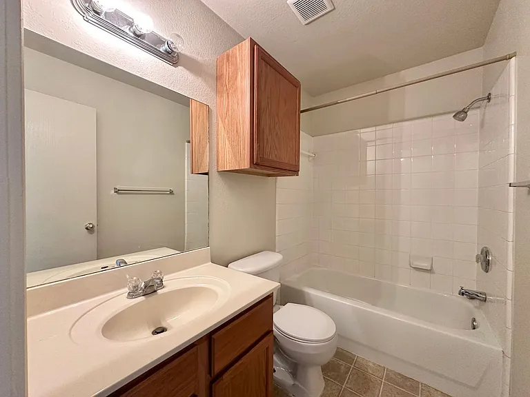 2105 Tahoe Ct — Photo 14
