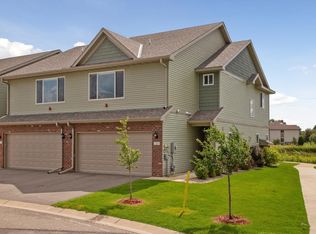 122 Morgan Ln, Lino Lakes, MN 55014