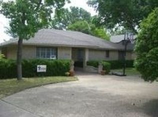 7136 Blackwood Dr, Dallas, TX 75231